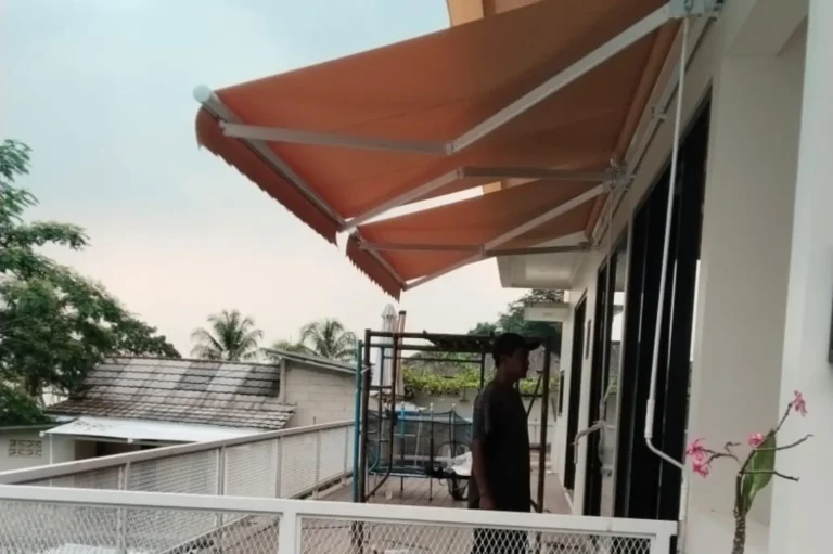 Awning Gulung Manual Dan Otomatis